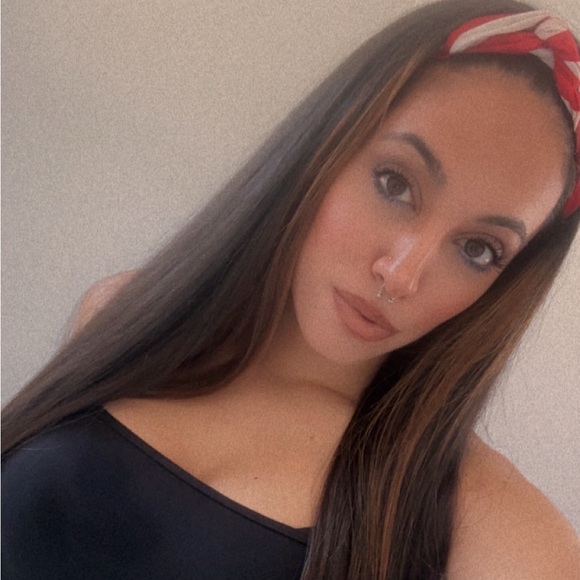 Meet your Posher, Frankie 💋 - Picture 4 of 10